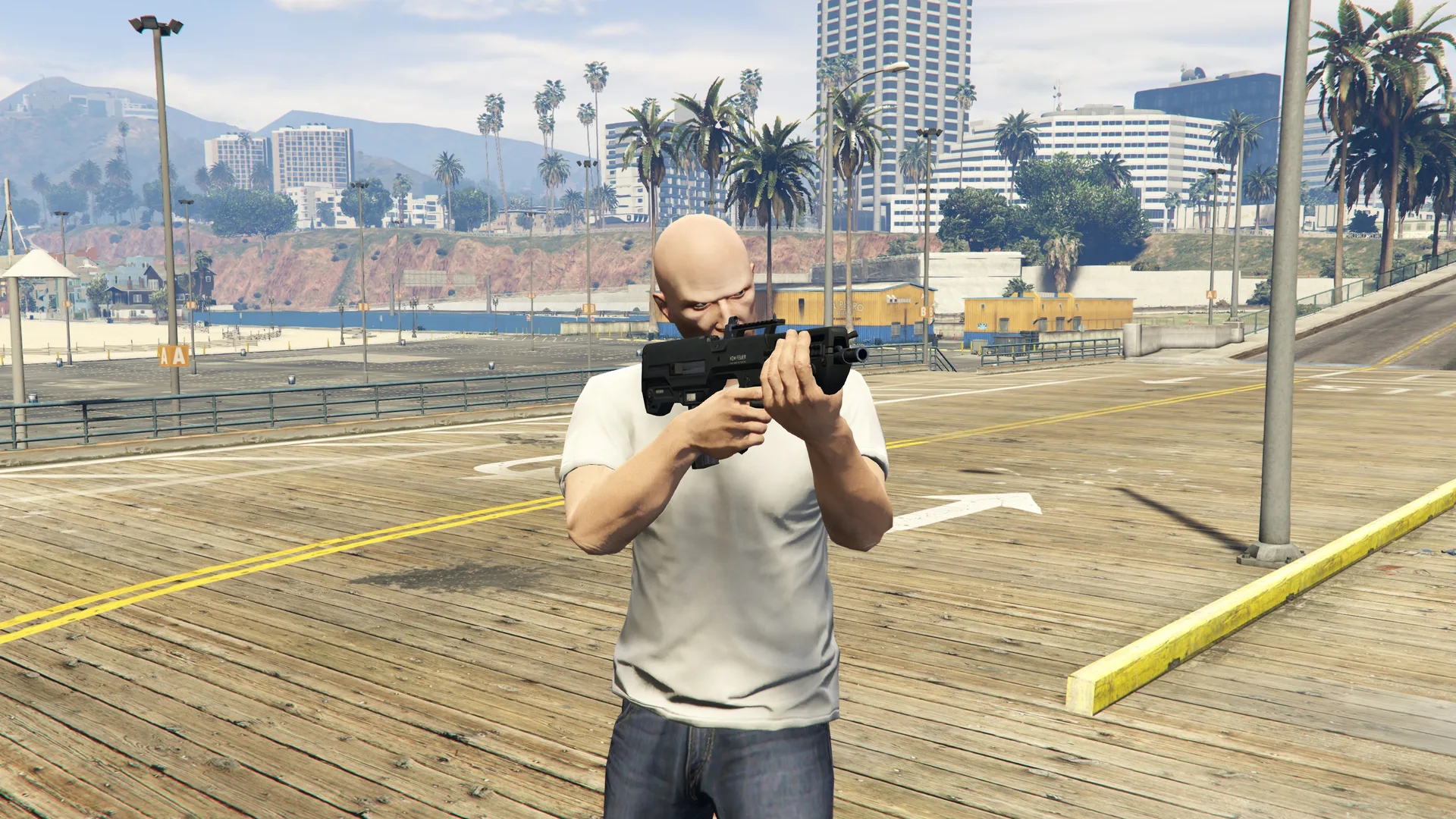 Advanced Rifle held by a GTA Online character