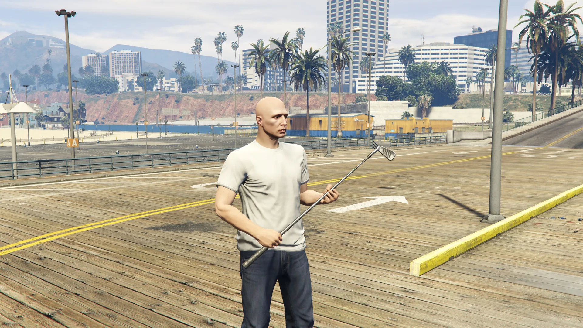 Golf Club held by a GTA Online character