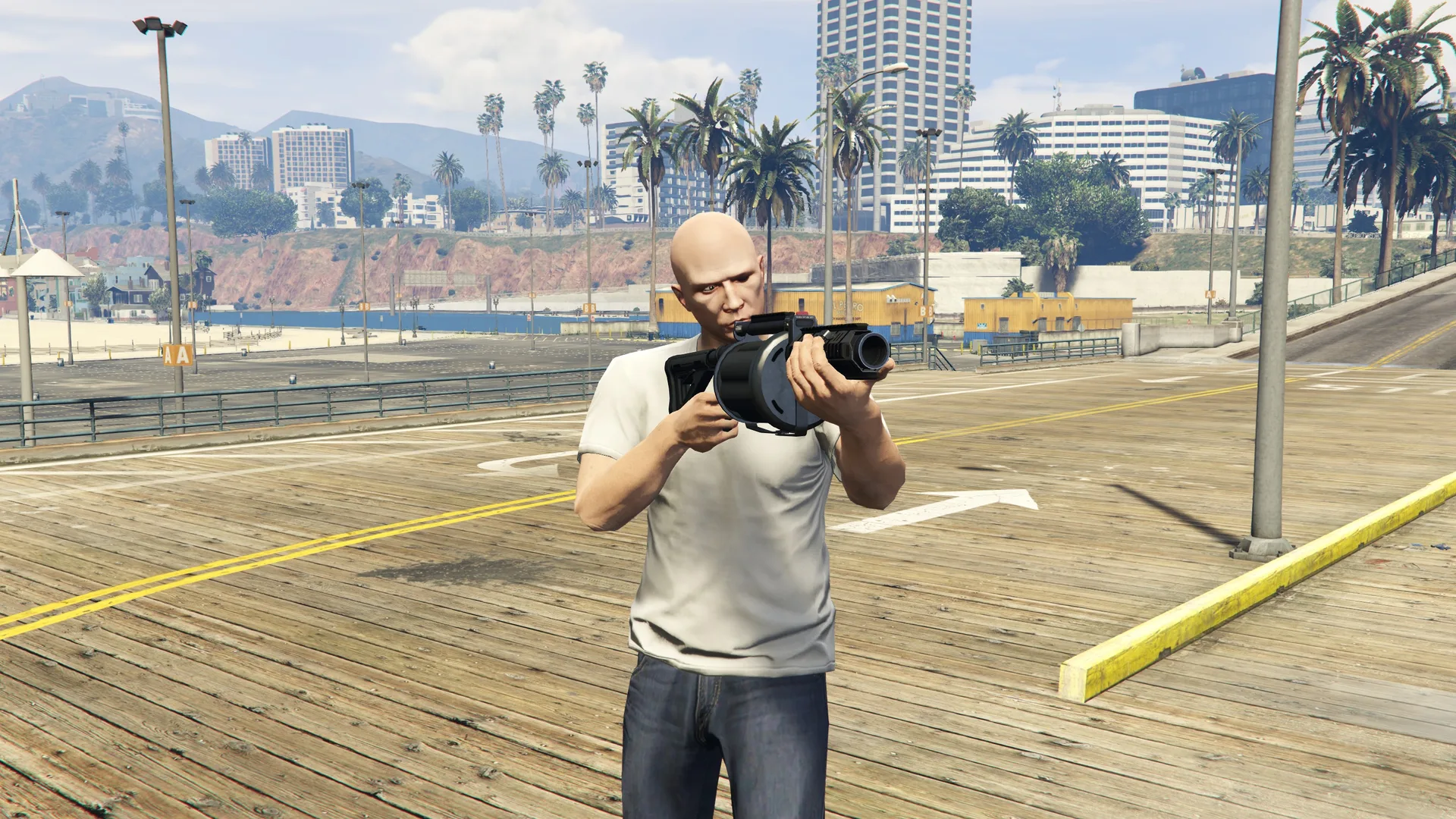 Grenade Launcher held by a GTA Online character