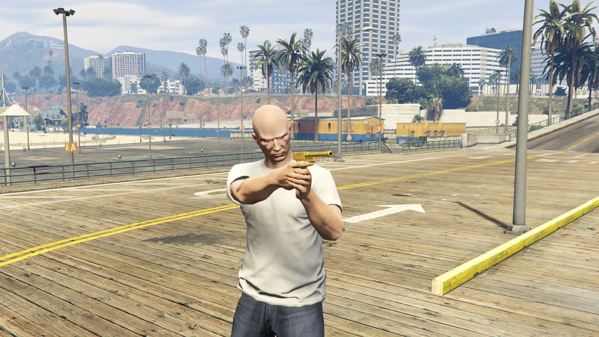 Perico Pistol held by a GTA Online character